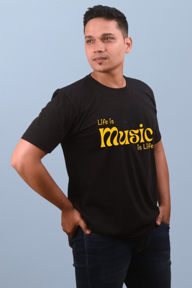 Yellow Life Is Music Classic Fit Black