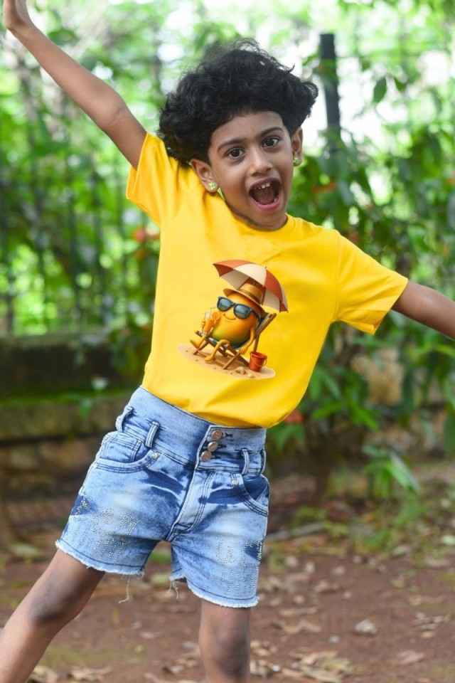 Mango on Vacation Mustard