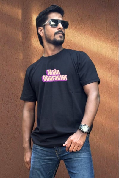 Main Character Classic Fit Black